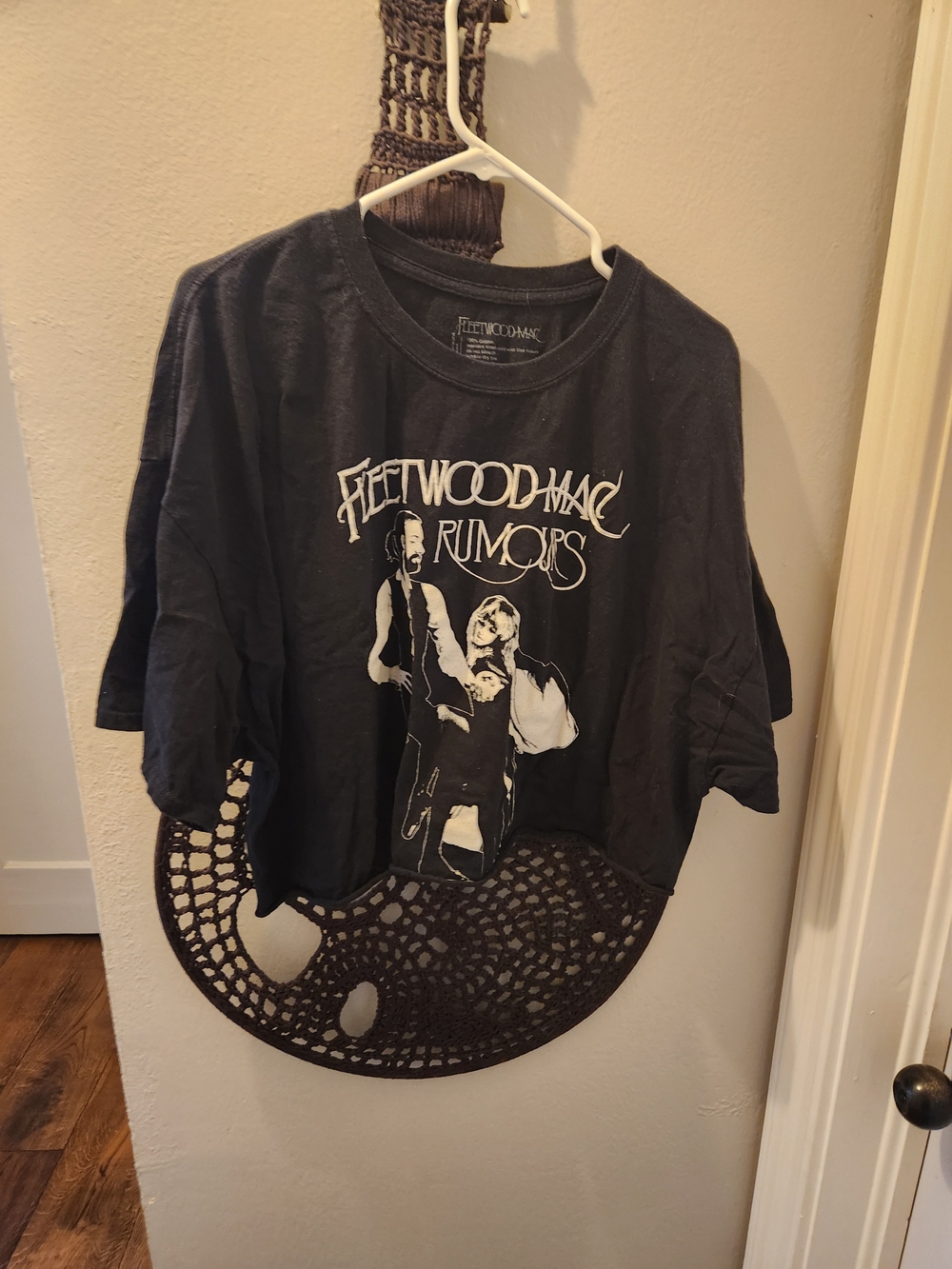 Urban Outfitters Fleetwood Mac 'Rumours' Black Graphic Crop Top
